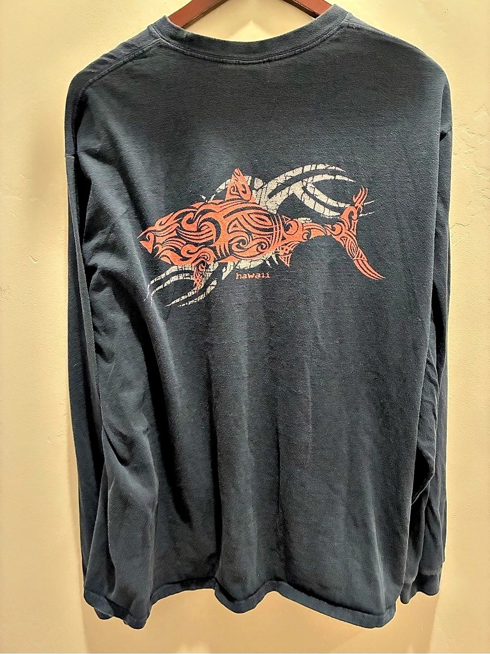 Crazy Shirts Hawaiian Graphic Long Sleeve Tee XL